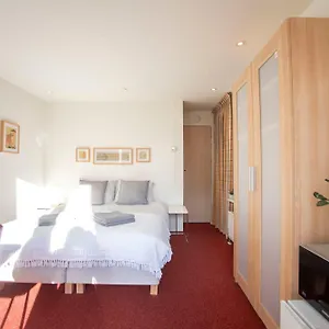 Vakantiehuis 19 With Private Parking, Zandvoort